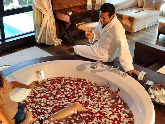 Rüya Gibi Bir Balayı için Seçkin Balayı Otelleri susesi-otel-vip-villa-1