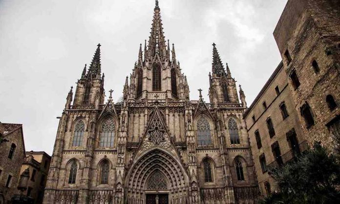 Barcelona Gezi Rehberi - Barcelona Katedrali