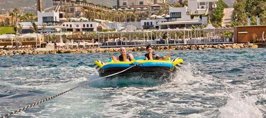 Cratos Hotel Balayı Deneyimi - Su Sporları