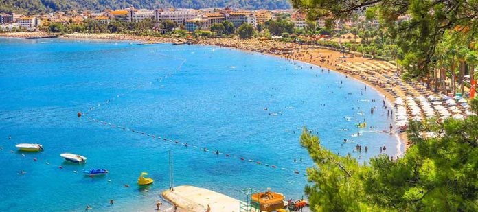 Marmaris Gezi Rehberi - İçmeler Plajı