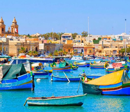 Akdeniz'in Küçük Adası Malta - Kapak