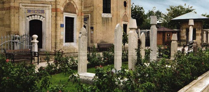 Mevlana Müzesi - Neyzenler Mezarlığı