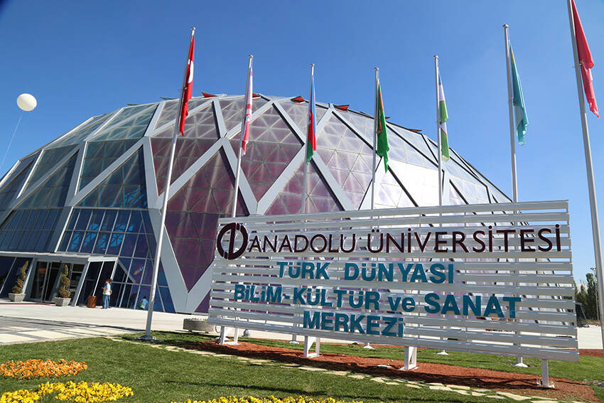 Türk Dünyası Bilim, Kültür ve Sanat Merkezi